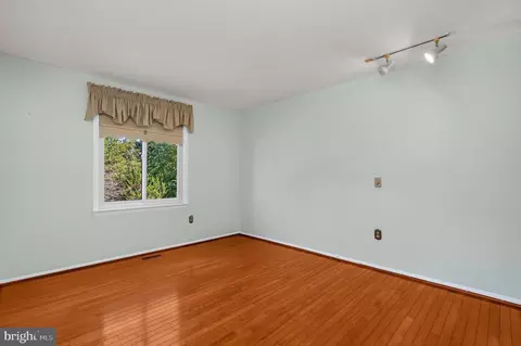 Bedroom - 15316 Valencia St, Silver Spring, MD 20905 photo 3 of 6