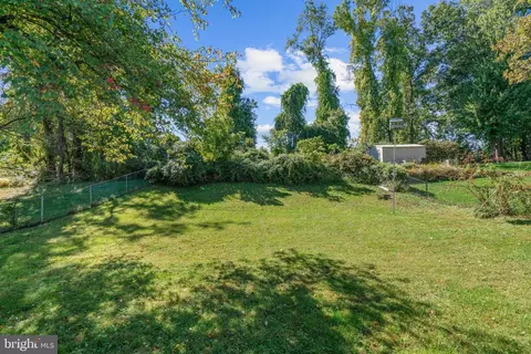 Exterior - 15316 Valencia St, Silver Spring, MD 20905 photo 13 of 15