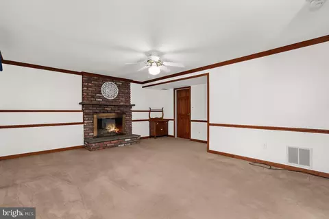 Living - 15316 Valencia St, Silver Spring, MD 20905 photo 5 of 7