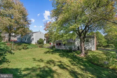 Exterior - 15316 Valencia St, Silver Spring, MD 20905 photo 10 of 15