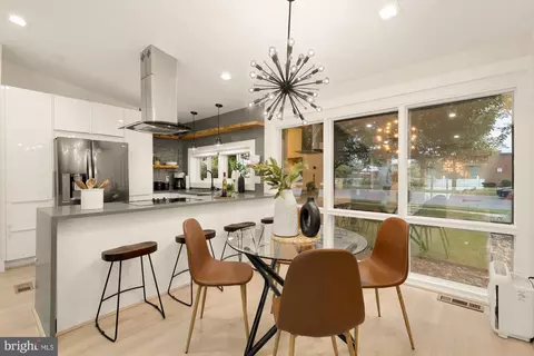 Dining - 10402 Gilmoure Dr, Silver Spring, MD 20901 photo 2 of 5
