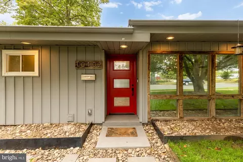 Exterior - 10402 Gilmoure Dr, Silver Spring, MD 20901 photo 3 of 8
