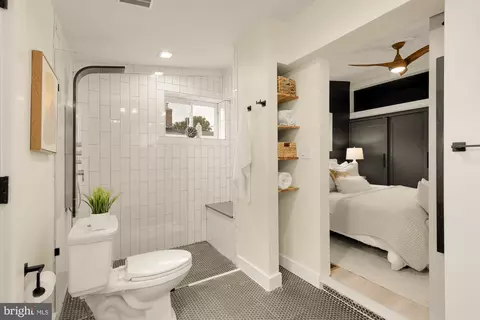 Bath - 10402 Gilmoure Dr, Silver Spring, MD 20901 photo 5 of 7
