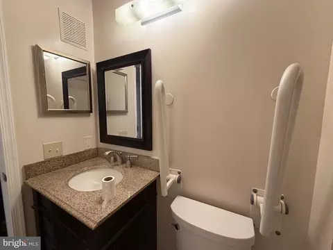 Bath - 2403 Normandy Square Pl #12-CA, Silver Spring, MD 20906 photo 1 of 3