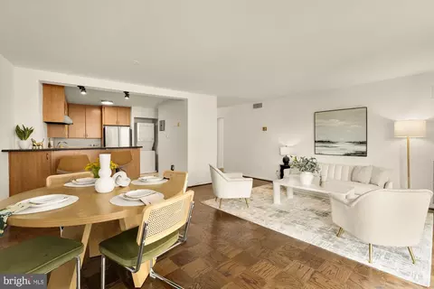 4620 N Park Ave #810E, Chevy Chase, MD 20815