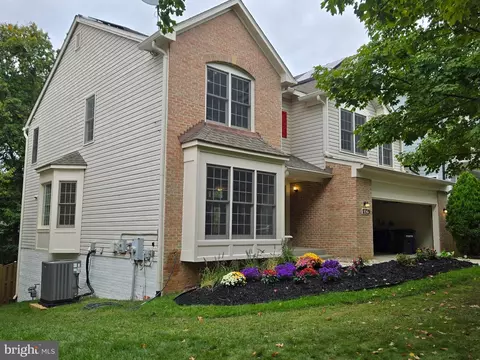 10729 Casper St, Kensington, MD 20895