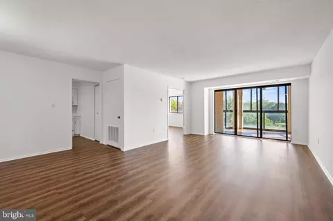 Living - 15115 Interlachen Dr #3-601, Silver Spring, MD 20906 photo 5 of 11