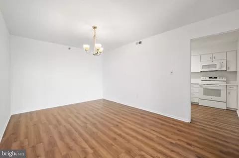 Living - 15115 Interlachen Dr #3-601, Silver Spring, MD 20906 photo 11 of 11