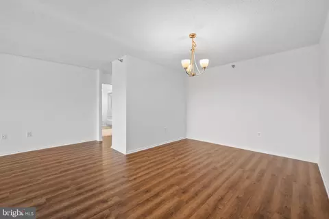 Living - 15115 Interlachen Dr #3-601, Silver Spring, MD 20906 photo 10 of 11