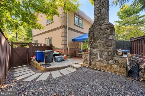 Exterior - 11103 Bybee St, Silver Spring, MD 20902 photo 14 of 18