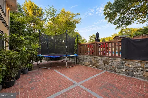 Exterior - 11103 Bybee St, Silver Spring, MD 20902 photo 5 of 18