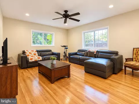 Living - 11103 Bybee St, Silver Spring, MD 20902 photo 4 of 7