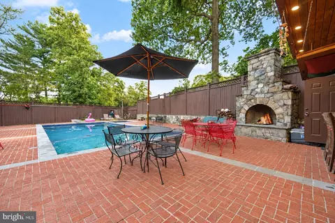 Exterior - 11103 Bybee St, Silver Spring, MD 20902 photo 9 of 18