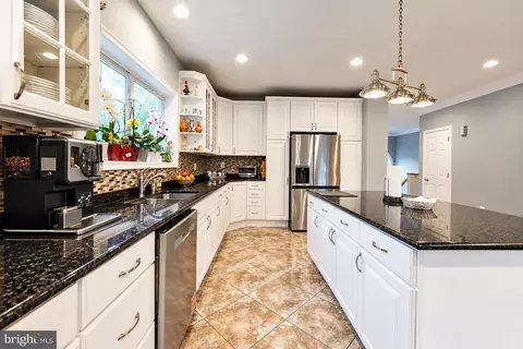 Kitchen - 11103 Bybee St, Silver Spring, MD 20902 photo 4 of 6