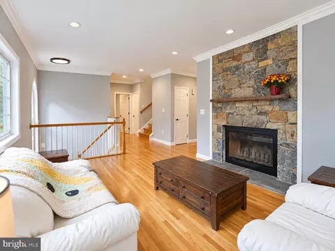 Living - 11103 Bybee St, Silver Spring, MD 20902 photo 3 of 7
