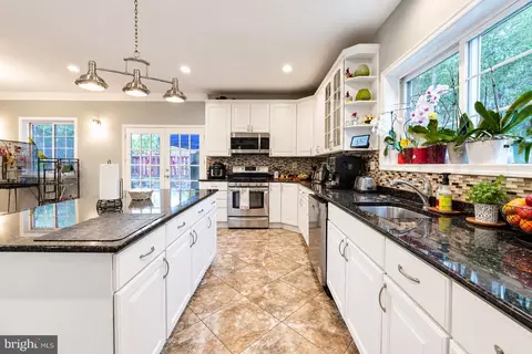 Kitchen - 11103 Bybee St, Silver Spring, MD 20902 photo 5 of 6