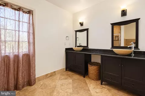Bath - 11103 Bybee St, Silver Spring, MD 20902 photo 3 of 5