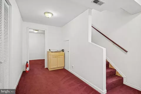 Entry Way - 10 Avonshire Ct, Silver Spring, MD 20904 photo 5 of 5
