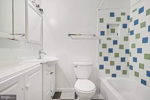 Bath - 10 Avonshire Ct, Silver Spring, MD 20904 photo 2 of 3