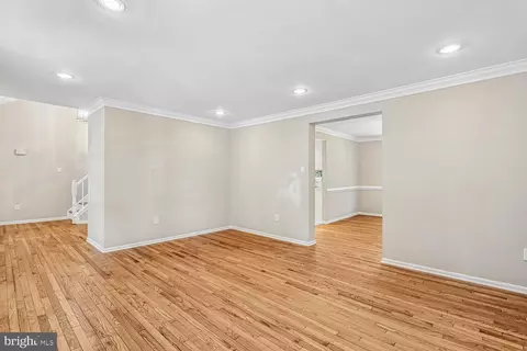 Living - 11568 Paramus Dr, North Potomac, MD 20878 photo 3 of 16