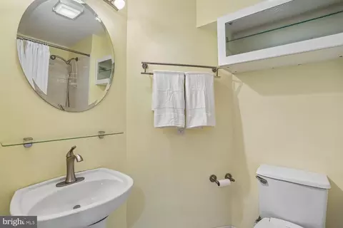 Bath - 11568 Paramus Dr, North Potomac, MD 20878 photo 11 of 12