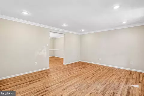 Living - 11568 Paramus Dr, North Potomac, MD 20878 photo 4 of 16