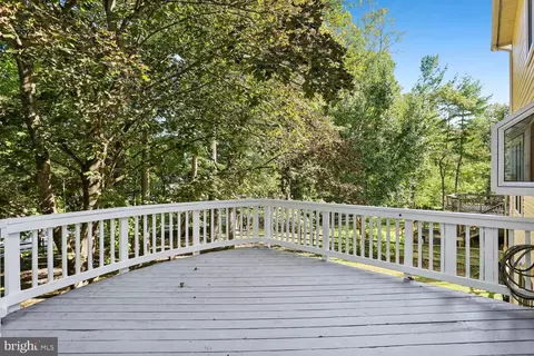 Exterior - 11568 Paramus Dr, North Potomac, MD 20878 photo 10 of 12