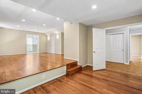 Living - 11568 Paramus Dr, North Potomac, MD 20878 photo 10 of 16