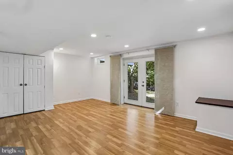 Living - 11568 Paramus Dr, North Potomac, MD 20878 photo 16 of 16