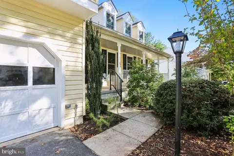 Exterior - 11568 Paramus Dr, North Potomac, MD 20878 photo 8 of 12