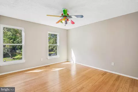Bedroom - 11568 Paramus Dr, North Potomac, MD 20878 photo 3 of 6