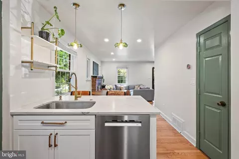 Kitchen - 403 Williamsburg Dr N, Silver Spring, MD 20901 photo 3 of 3