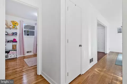 Entry Way - 12502 Dalewood Dr, Silver Spring, MD 20906 photo 6 of 10