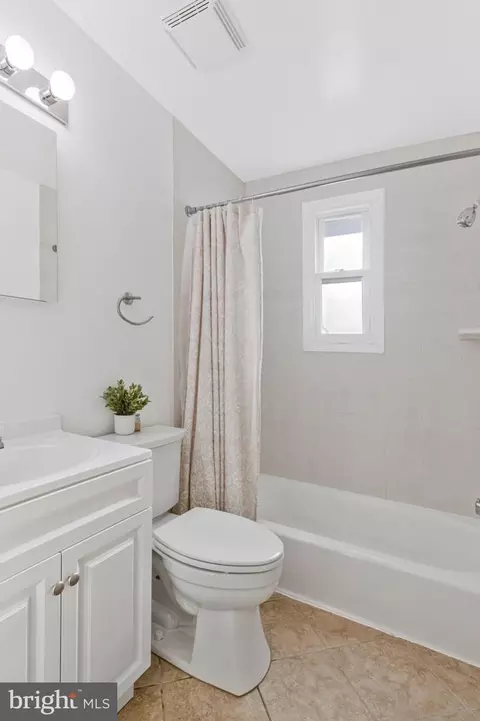 Bath - 12502 Dalewood Dr, Silver Spring, MD 20906 photo 2 of 6