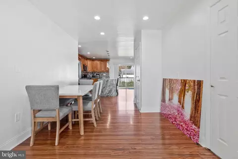 Entry Way - 12502 Dalewood Dr, Silver Spring, MD 20906 photo 3 of 10