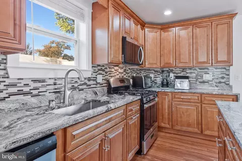Kitchen - 12502 Dalewood Dr, Silver Spring, MD 20906 photo 7 of 7