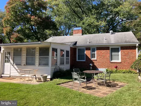 1810 Florin St, Silver Spring, MD 20902 photo 3
