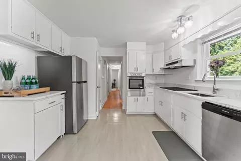 Entry Way - 11006 Childs St, Silver Spring, MD 20901 photo 2 of 4