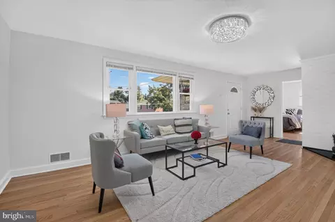 Living - 11006 Childs St, Silver Spring, MD 20901 photo 1 of 8