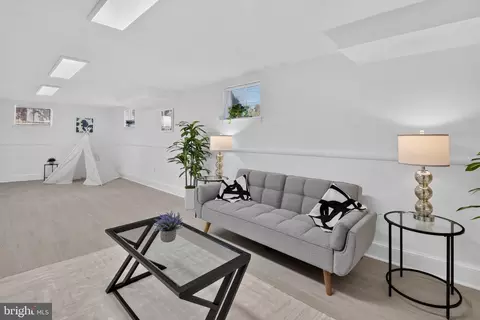 Living - 11006 Childs St, Silver Spring, MD 20901 photo 7 of 8