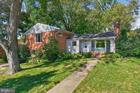 5005 Elsmere Pl, Bethesda, MD 20814