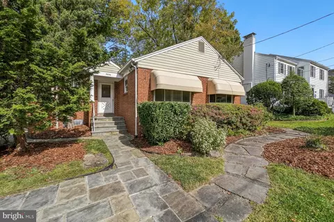 5006 Keokuk St, Bethesda, MD 20816