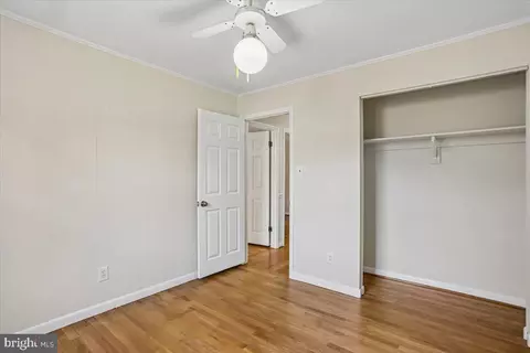 Bedroom - 1002 Broadmore Cir, Silver Spring, MD 20904 photo 6 of 7