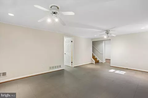 Living - 1002 Broadmore Cir, Silver Spring, MD 20904 photo 8 of 9