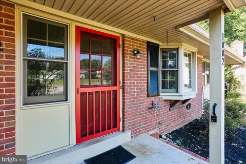 Exterior - 1002 Broadmore Cir, Silver Spring, MD 20904 photo 4 of 19