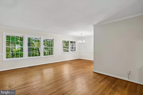 Living - 1002 Broadmore Cir, Silver Spring, MD 20904 photo 2 of 9
