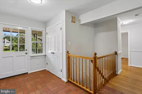 Entry Way - 1002 Broadmore Cir, Silver Spring, MD 20904 photo 1 of 5