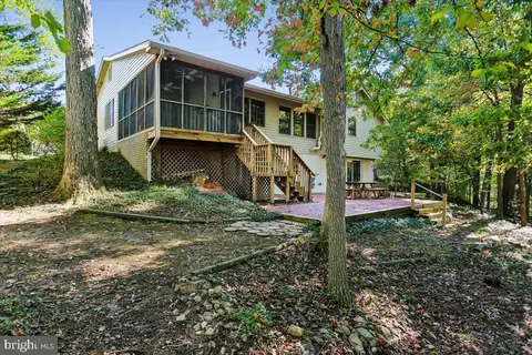 Exterior - 1002 Broadmore Cir, Silver Spring, MD 20904 photo 15 of 19