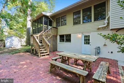 Exterior - 1002 Broadmore Cir, Silver Spring, MD 20904 photo 12 of 19