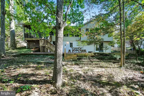 Exterior - 1002 Broadmore Cir, Silver Spring, MD 20904 photo 11 of 19